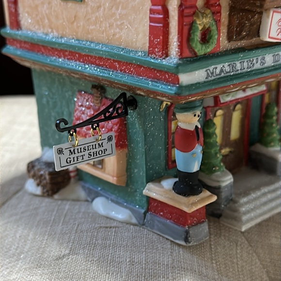 Department 56 Maries Doll House - Picture 6 of 13